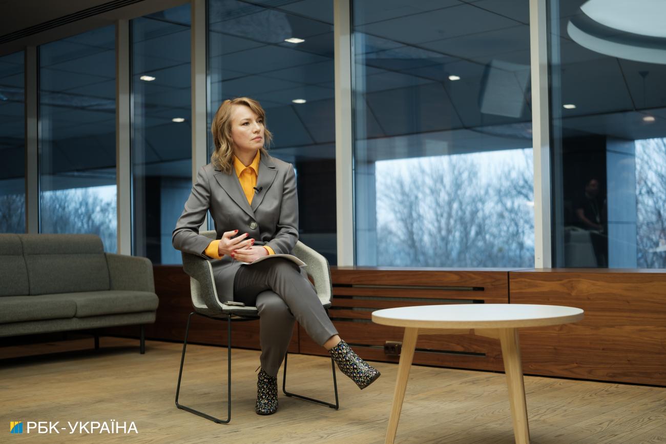 Елена Шуляк: Вопрос легитимности власти в Украине во время войны играет на руку только Путину